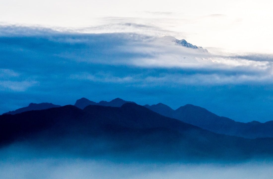 Dusk in the Himalaya - God Dieux Photography